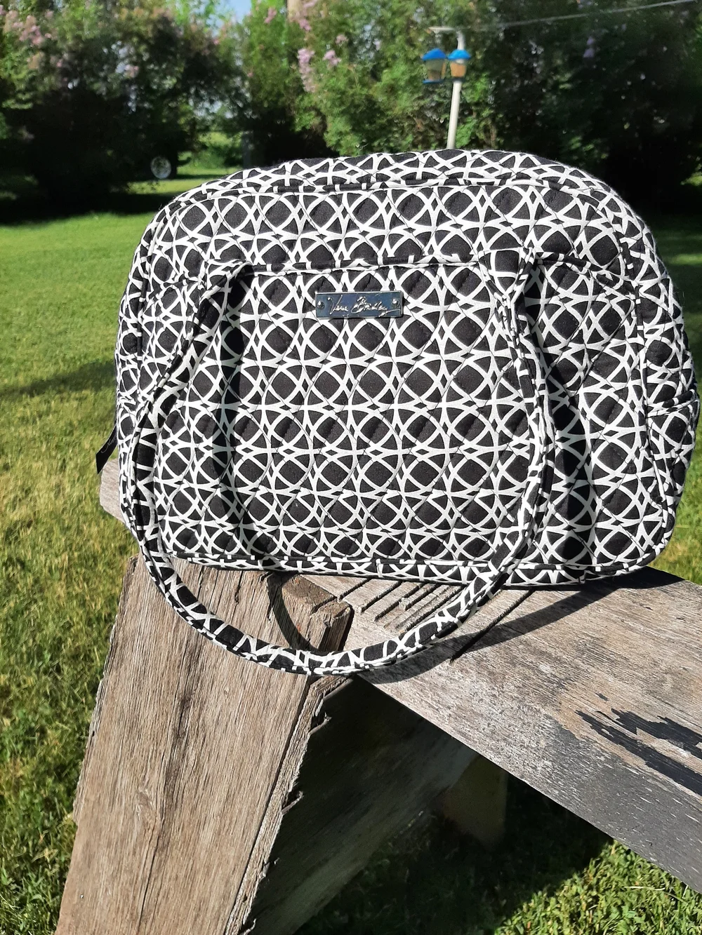 Vera Bradley Black & White Pattern Geo Quilted/Zipper Matching Coin Pouch. NWOT